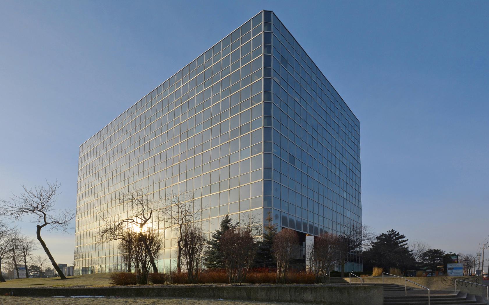 1500 Don Mills Crown Realty Partners